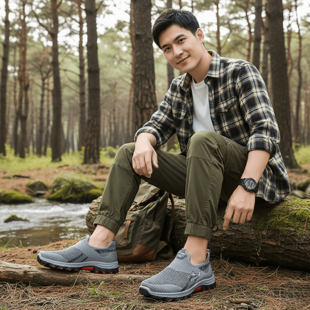 Men's Lightweight Slip-On Walking Shoes Breathable Outdoor Sneakers