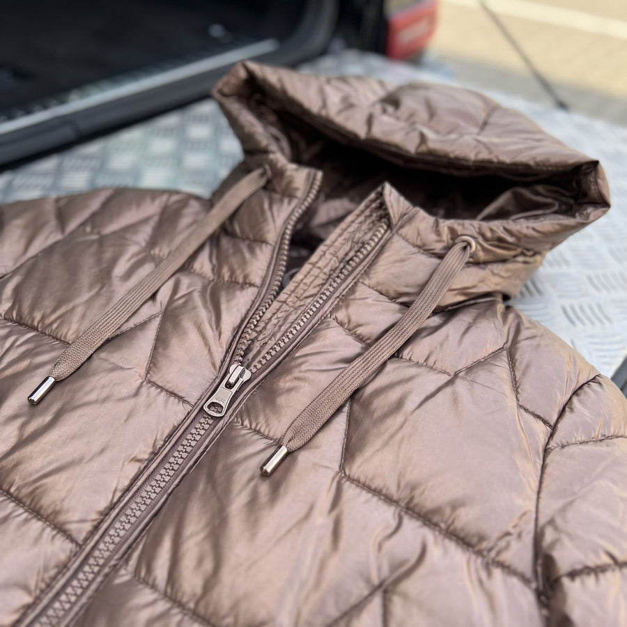 Women's Long Quilted Puffer Coat Hooded Glossy Two Way Zip Jacket, product photo 4